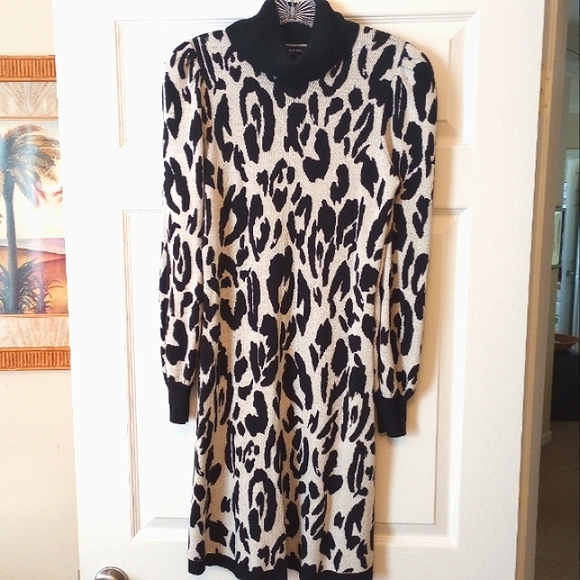 Who What Wear black cream leopard sweater dress. Size XS - Picture 2 of 8